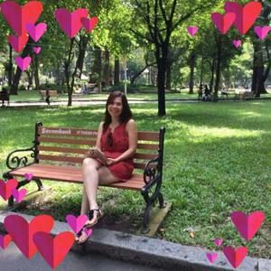 Meet your Posher, Holly